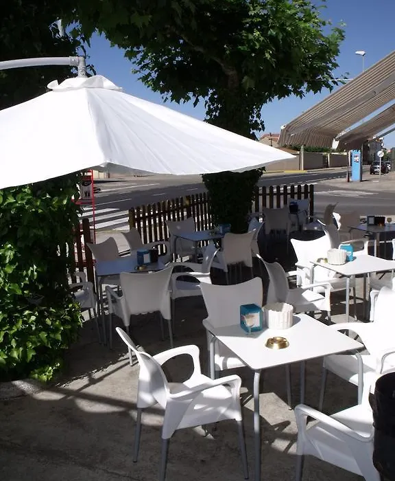 Hostal Salones Victoria-1